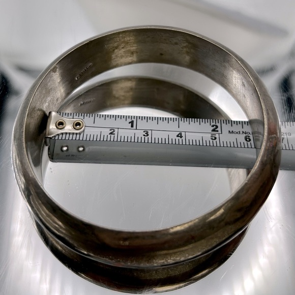 Silver Bangles, Purple Howlite w/Silver Beads necklace & silver clip-on earrings - Picture 8 of 13